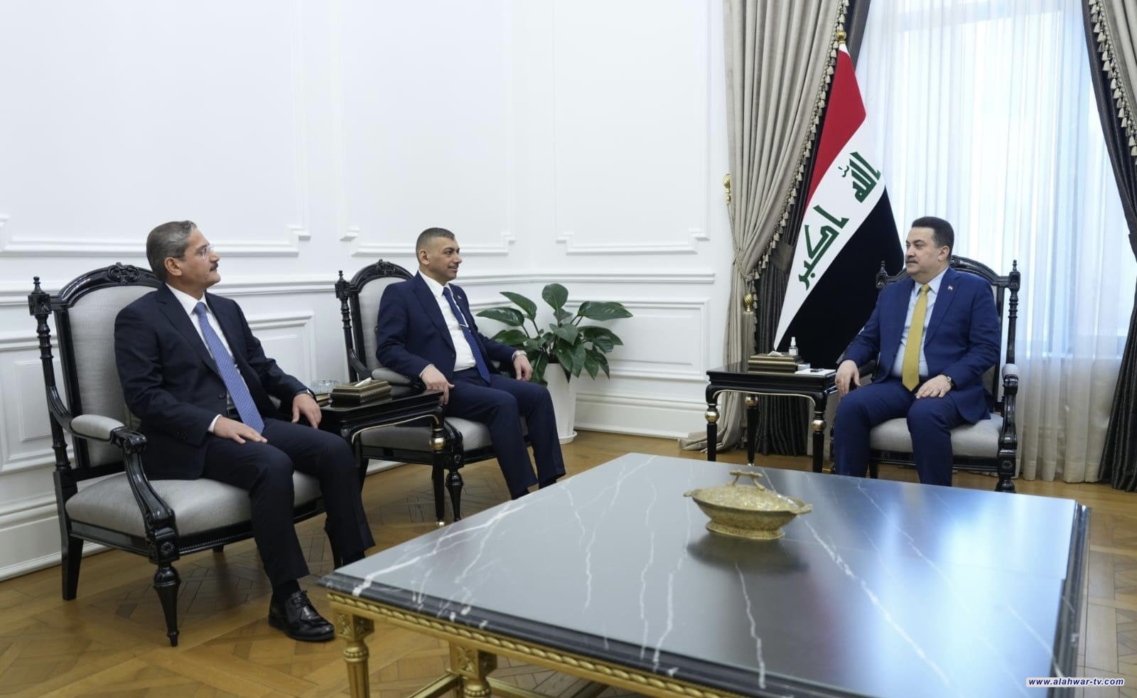 رئيس الوزراء يقرر تكليف محمد علي اللامي بمنصب رئيس هيأة النزاهة