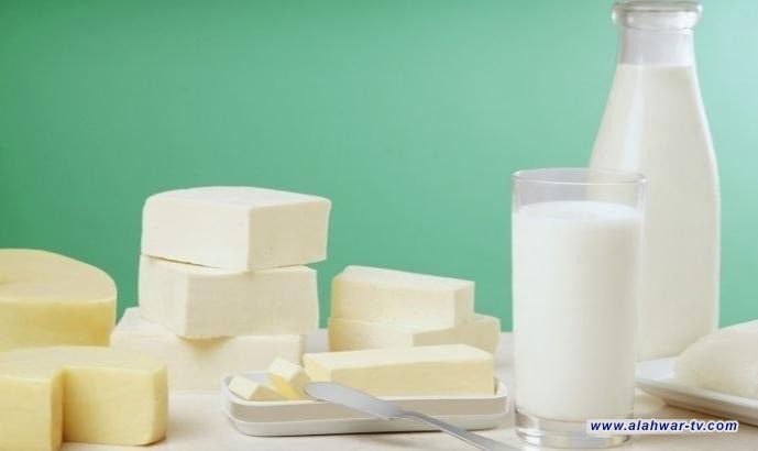التجارة تقرّر تعزيز مفردات السلة الغذائية بالأجبان وحليب الكبار