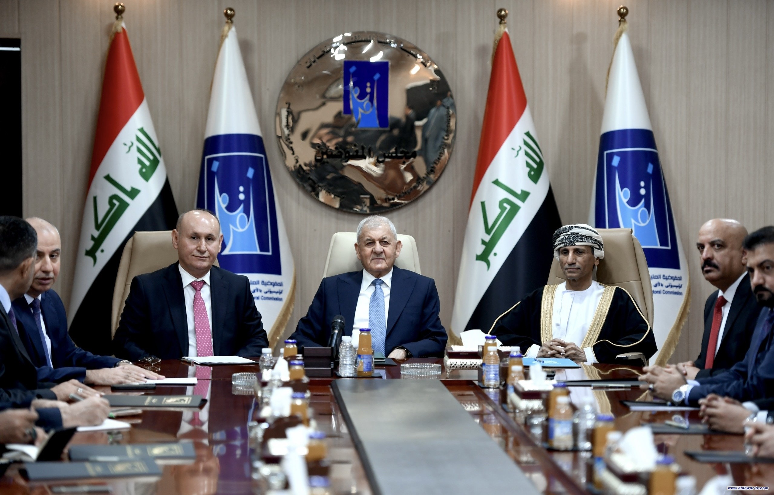 رئيس الجمهورية يزور المفوضية ويدعو إلى المشاركة الواسعة في الانتخابات