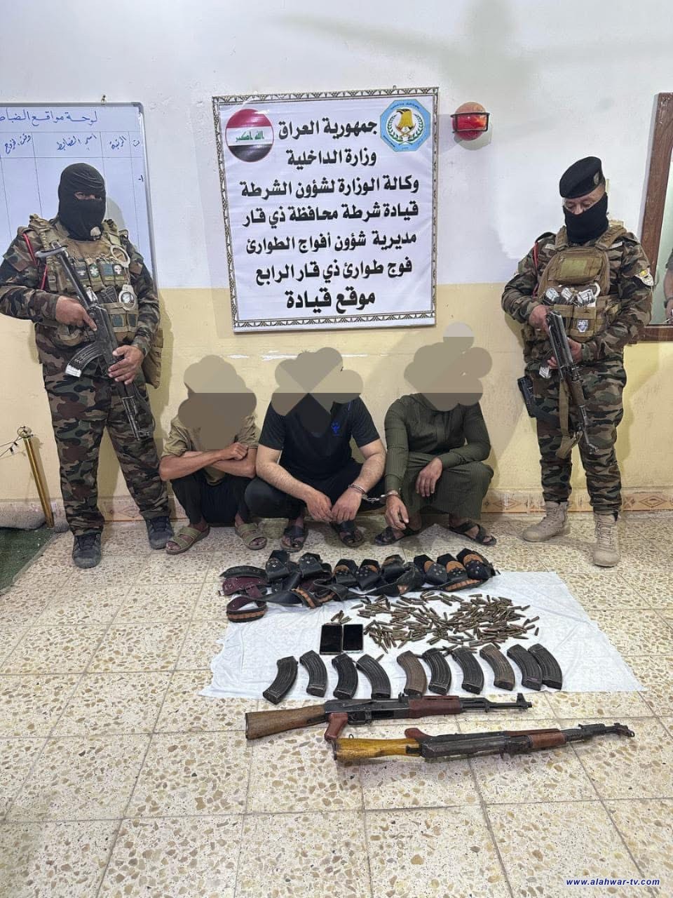 مديرية شرطة شمال ذي قار تلقي القبض على 3 متهمين في قضاء الشطرة وتضبط بحوزتهم أسلحة .