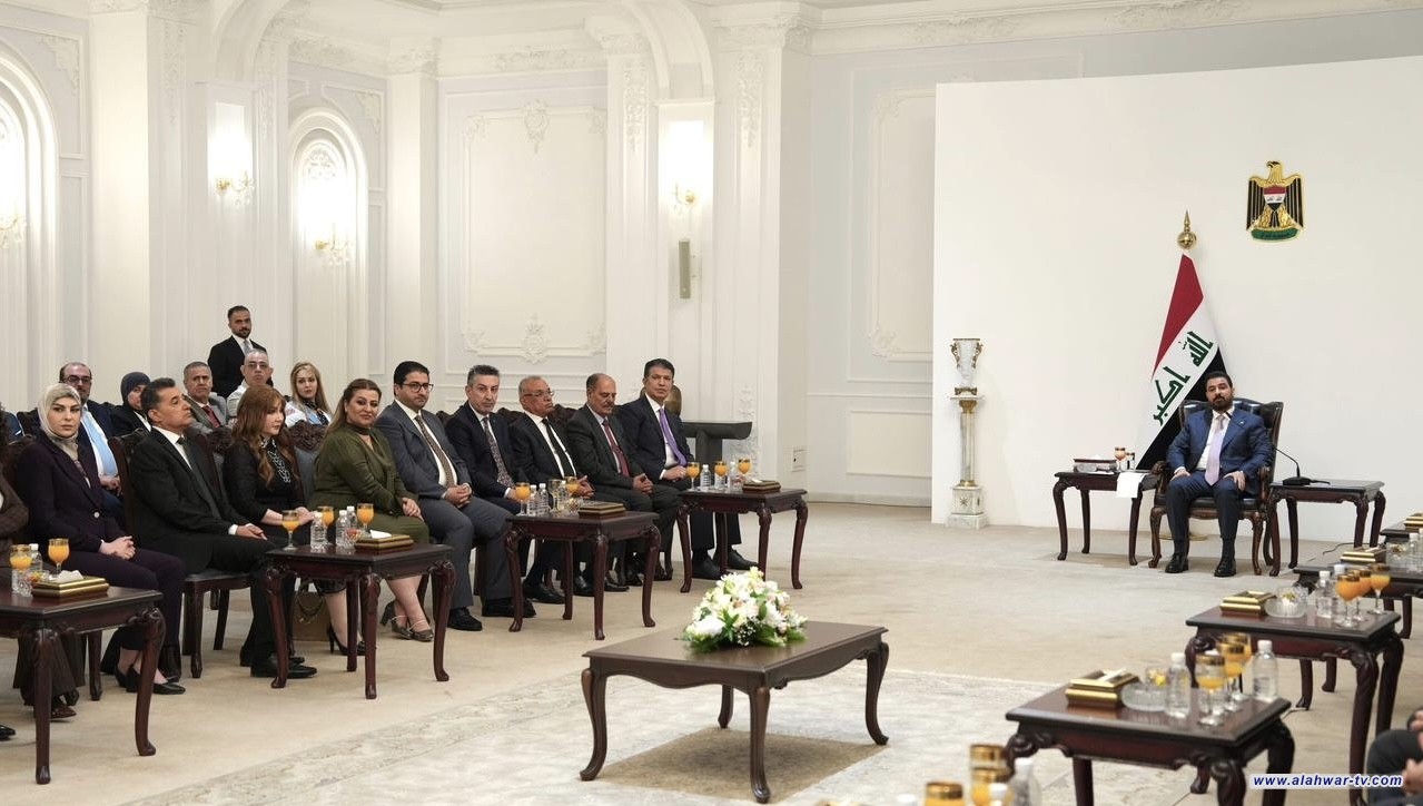 رئيس الوزراء يشدد على أهمية دور الإعلام وصناع الرأي في توضيح الرؤى والحقائق