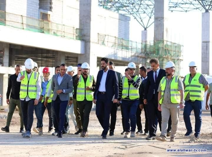 محافظ ذي قار يستقبل مستشار رئيس مجلس الوزراء لشؤون الاعمار  ويطلعه على مراحل العمل بمشروعي ( مطار الناصرية الدولي ) و ( مدينة اور السياحية الجديدة ) الاستراتيجيين .