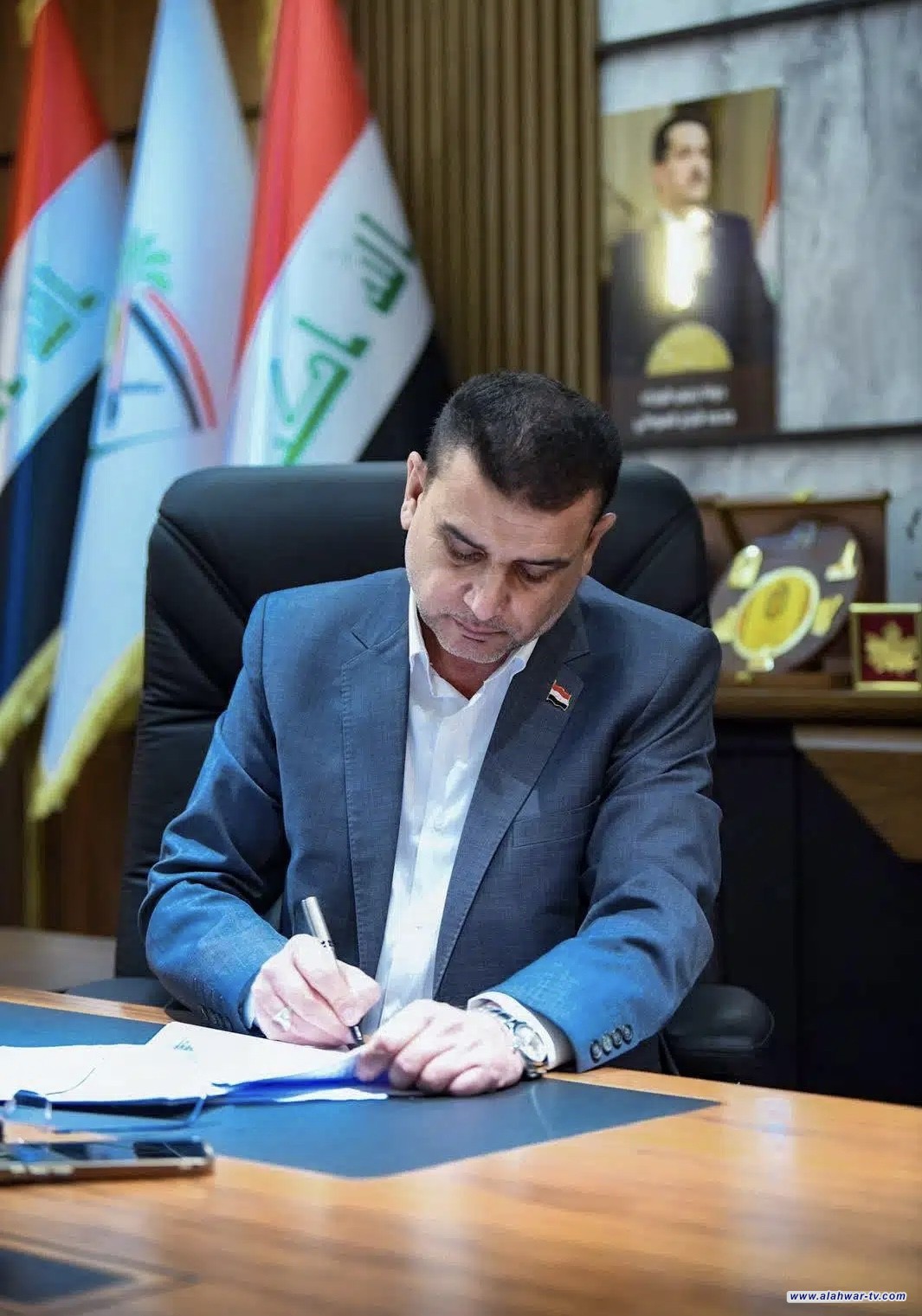 محافظ ذي قار: بدء التقديم الإلكتروني على الدور واطئة الكلفة المشيّدة ضمن مشاريع تنمية الأقاليم