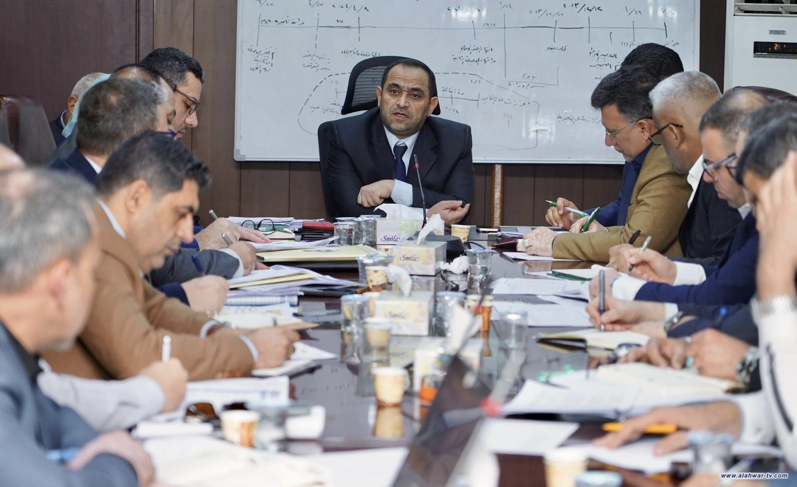 وزير الكهرباء يؤكد ضرورة الإسراع في تنفيذ المشاريع الجديدة