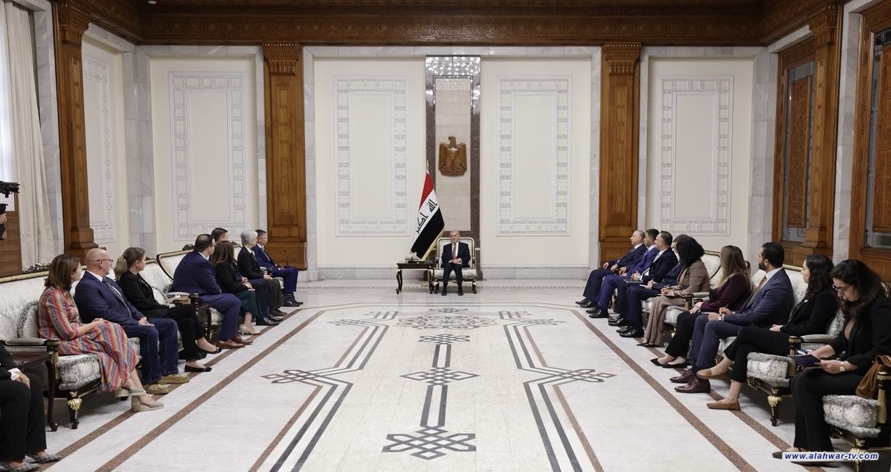 رئيس الجمهورية يؤكد لعدد من المراقبين الدوليين حرص العراق على نزاهة الانتخابات