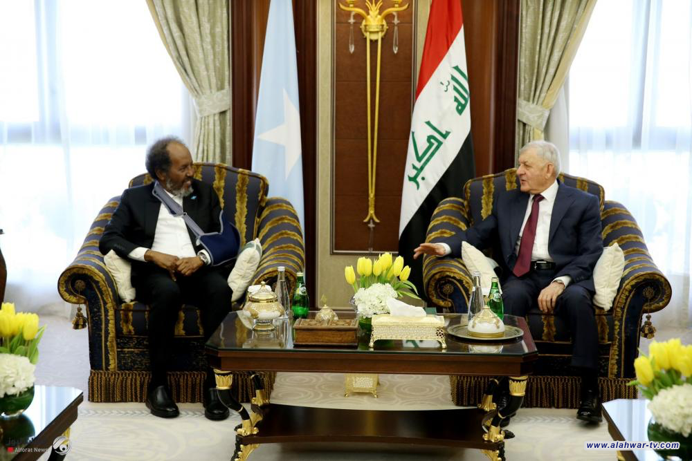 رئيس الجمهورية يبحث مع نظيره الصومالي تطوير آليات التعاون بين البلدين