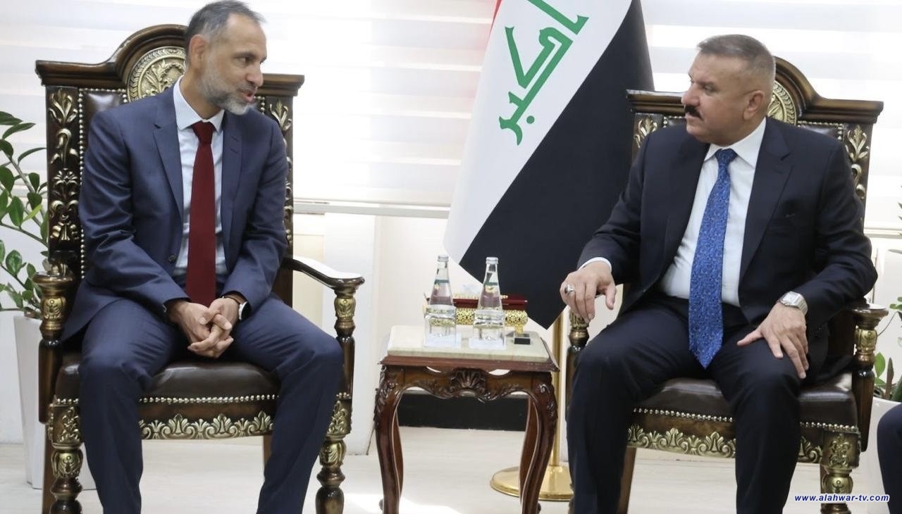 وزير الداخلية يبحث مع السفير البريطاني تعزيز التعاون الأمني بين البلدين