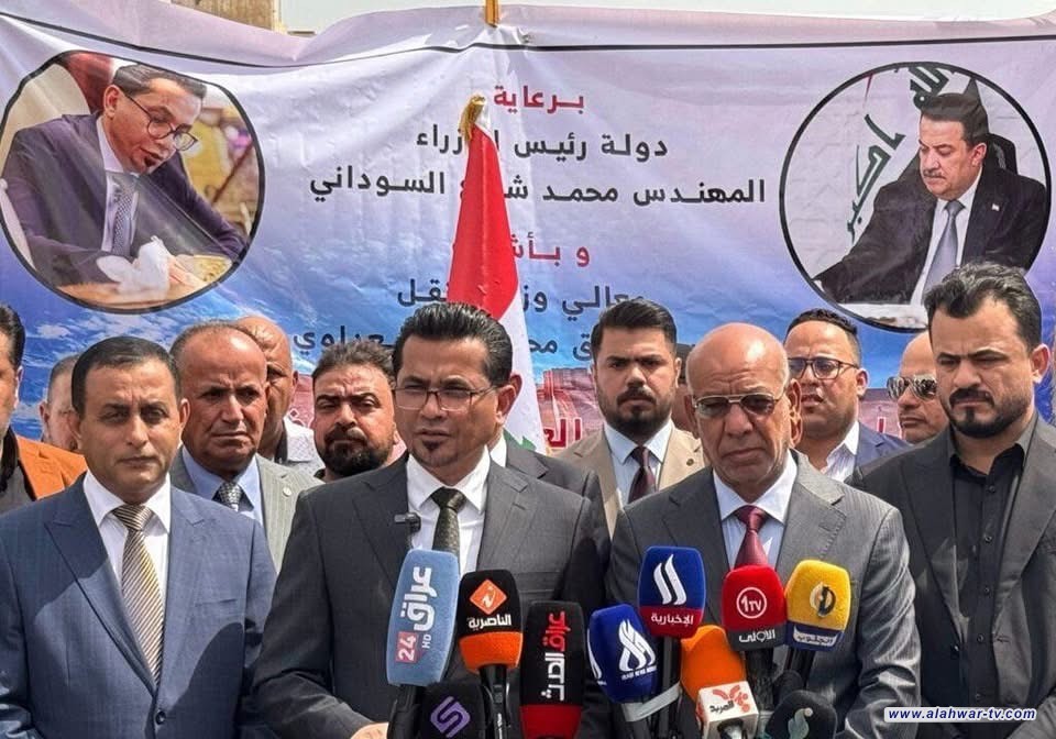 بالصور: وزير النقل يفتتح خط النقل الداخلي في الناصرية