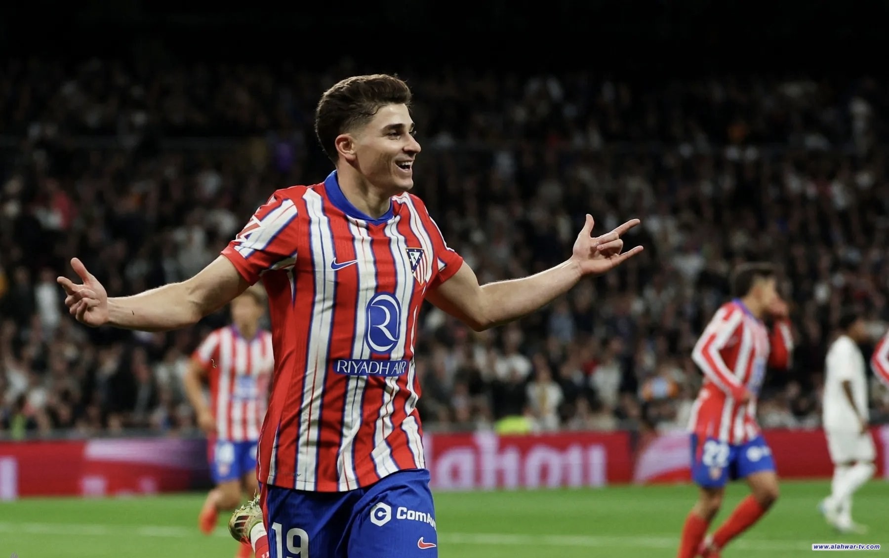 ريال مدريد يعرض 150 مليون يورو للتعاقد مع ألفاريز