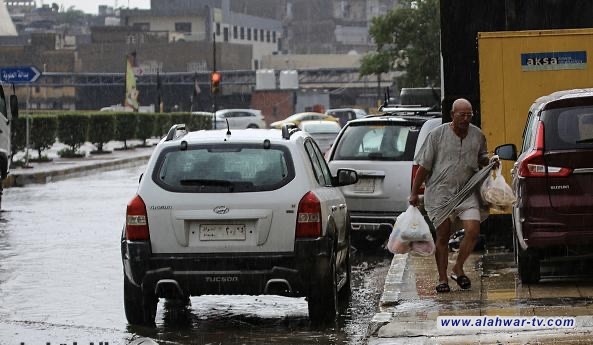 المنخفض الجوي يبدأ في العراق.. وتقرير يحدد ذروته وموقع بؤرة غزارة الأمطار