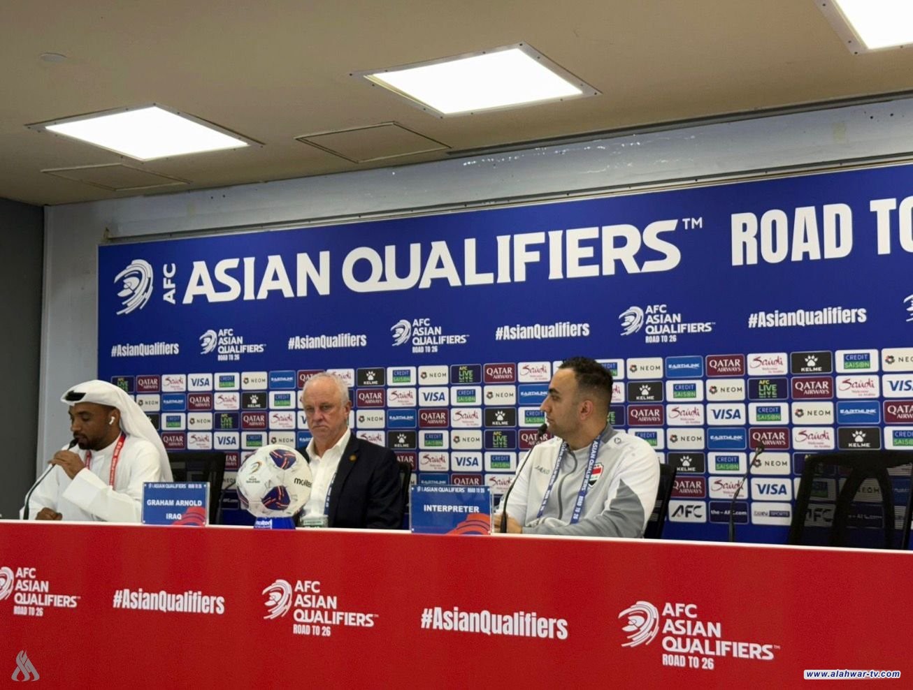 أرنولد: قدمنا أداءً جيداً أمام الإمارات ونتطلع لحسم التأهل في البصرة