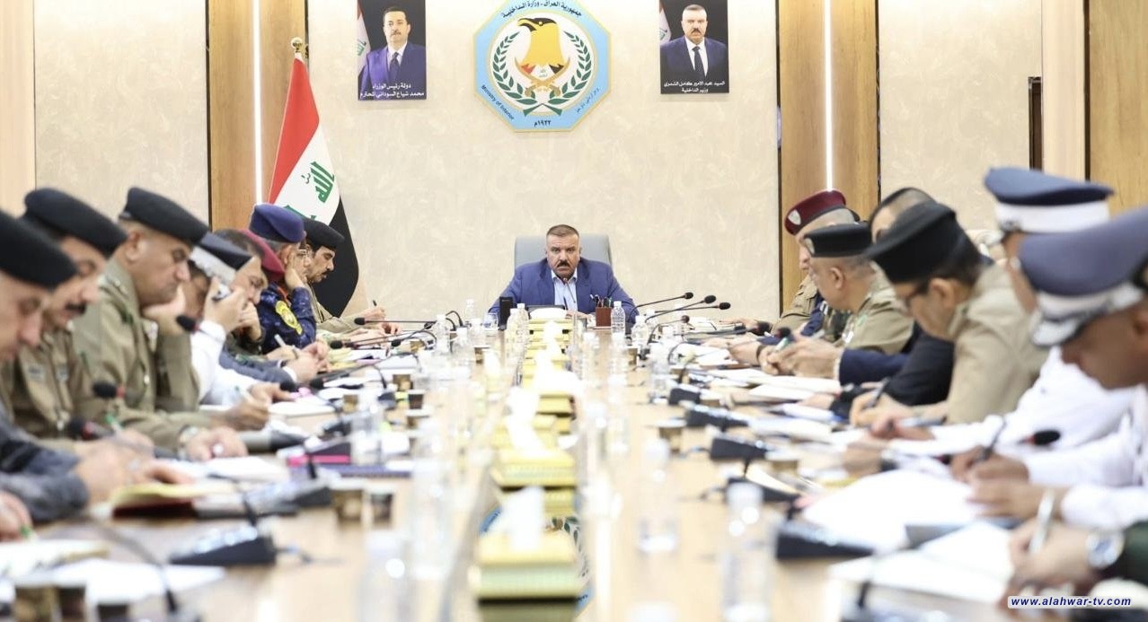 وزير الداخلية يوجه بإنهاء المظاهر المسلحة في المدن والاعتماد على دوريات النجدة