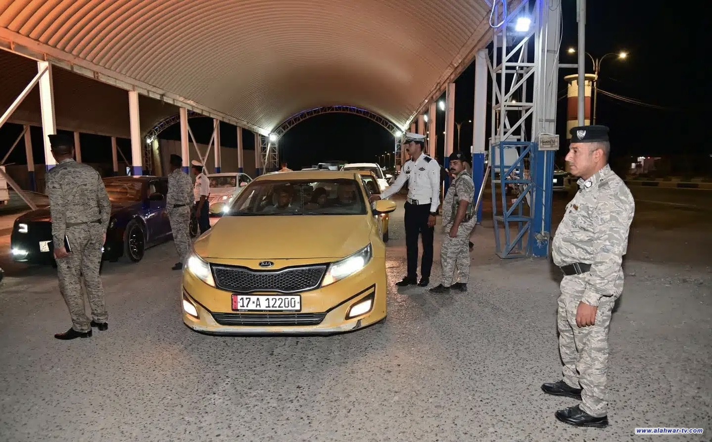 شرطة ذي قار: القبض على 50 شخصا وضبط عجلات مخالفة للضوابط القانونية