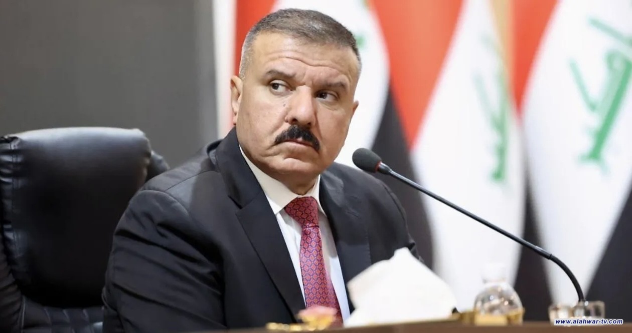 بينهم مدانون ومشمولون بالعفو.. طرد وإعادة 58 ضابطاً في وزارة الداخلية