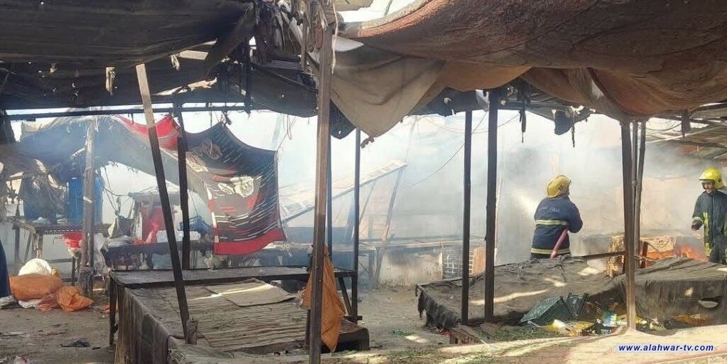 حريق يلتهم أجزاء من سوق هرج وسط الناصرية