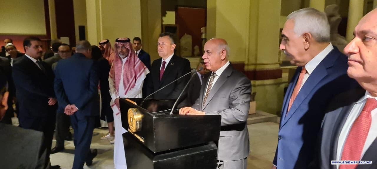 بعد رفض الاستقالة من قبل السوداني .. وزير الثقافة العراقي يباشر مهام عمله