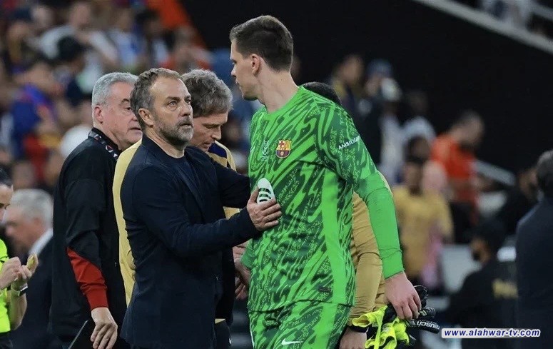 برشلونة يمدد عقد فليك ويقدم عرضًا لتشيزني