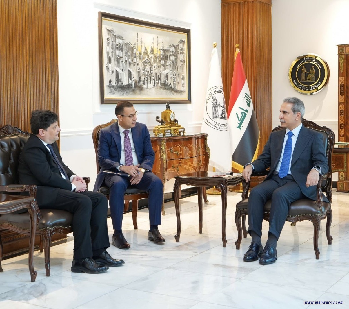 زيدان يبحث مع وفد فرنسي القضايا الخاصة بمكافحة الإرهاب وتبادل المعلومات