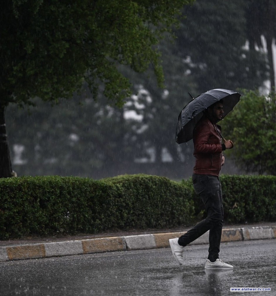 الأنواء: أمطار رعدية متفرقة وانخفاض بدرجات الحرارة بدءاً من الغد