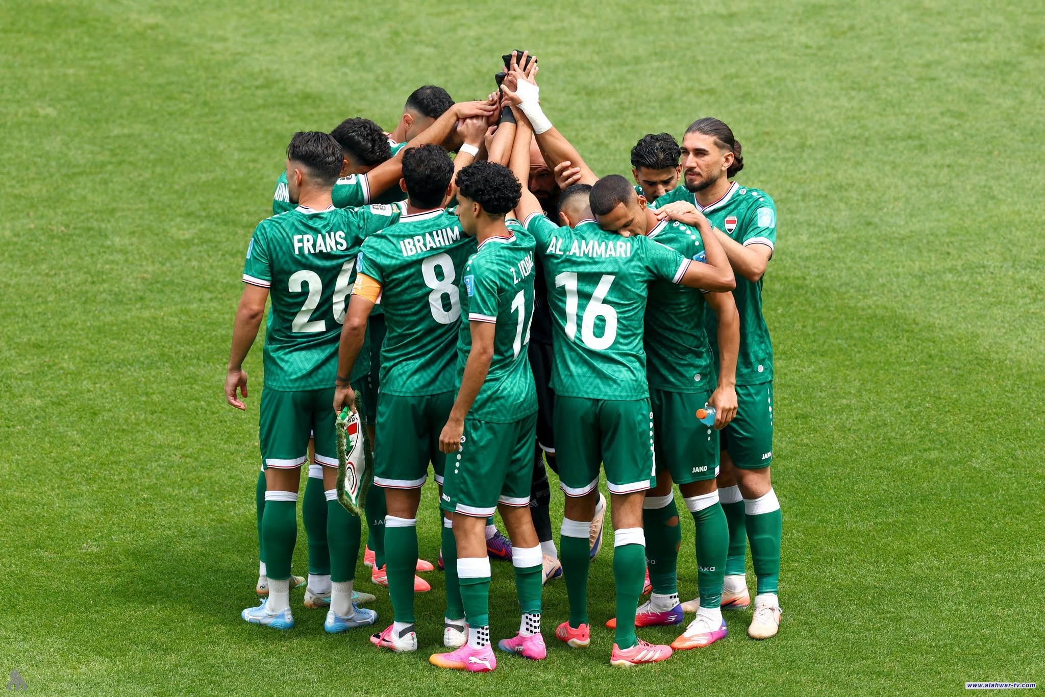 انطلاق مباراة منتخبنا الوطني أمام نظيره السنغالي في المونديال