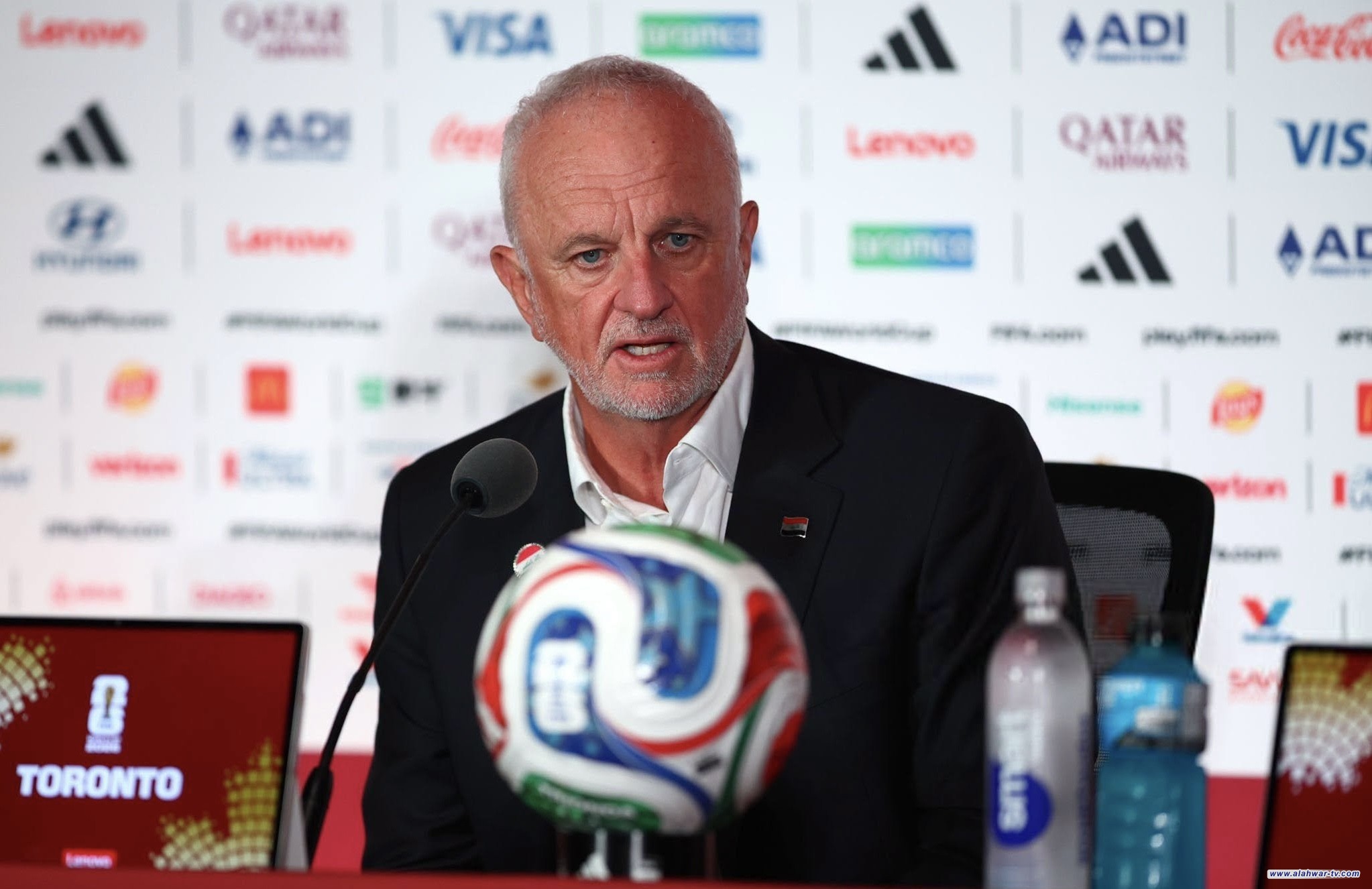 أرنولد: الطرد المبكر وتراجع اللياقة البدنية وراء الخسارة أمام السنغال