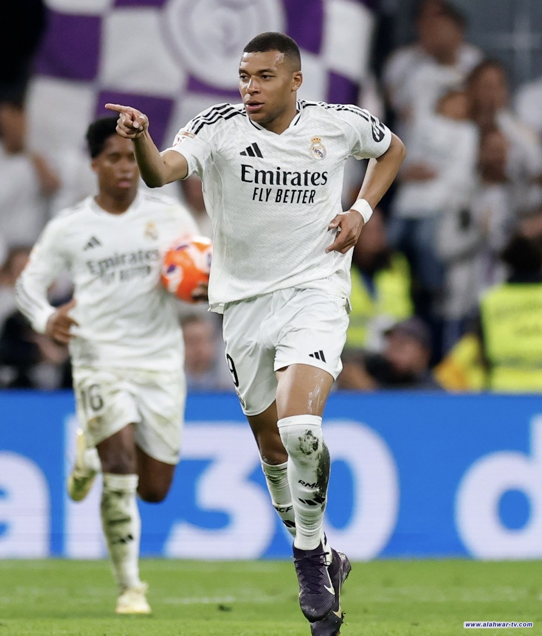 ريال مدريد يخطف فوزاً قاتلاً من مايوركا في الليجا