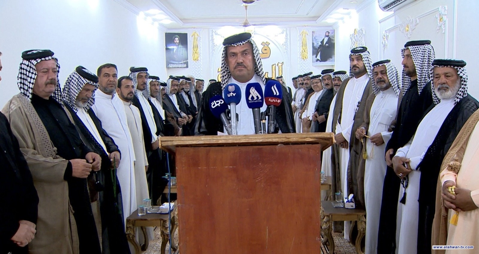 شيوخ ووجهاء ذي قار: نعلن دعمنا ومساندتنا المطلقة لأي خطوة يتخذها رئيس الوزراء في مكافحة الفساد