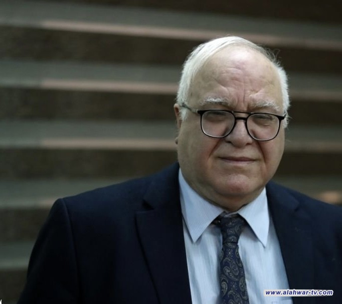 مستشار رئيس الوزراء: تعميم المركزي حول تداول الدولار سيسهم باستقرار السوق