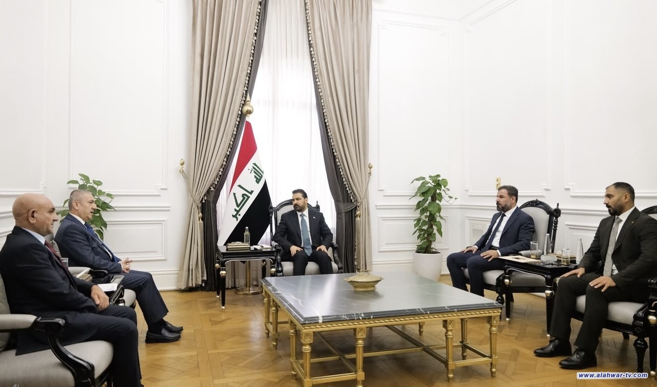 رئيس الوزراء يشدد على دعم المؤسسات المعنية بالذاكرة الوطنية وضرورة استمرار العمل في توثيق جرائم النظام السابق