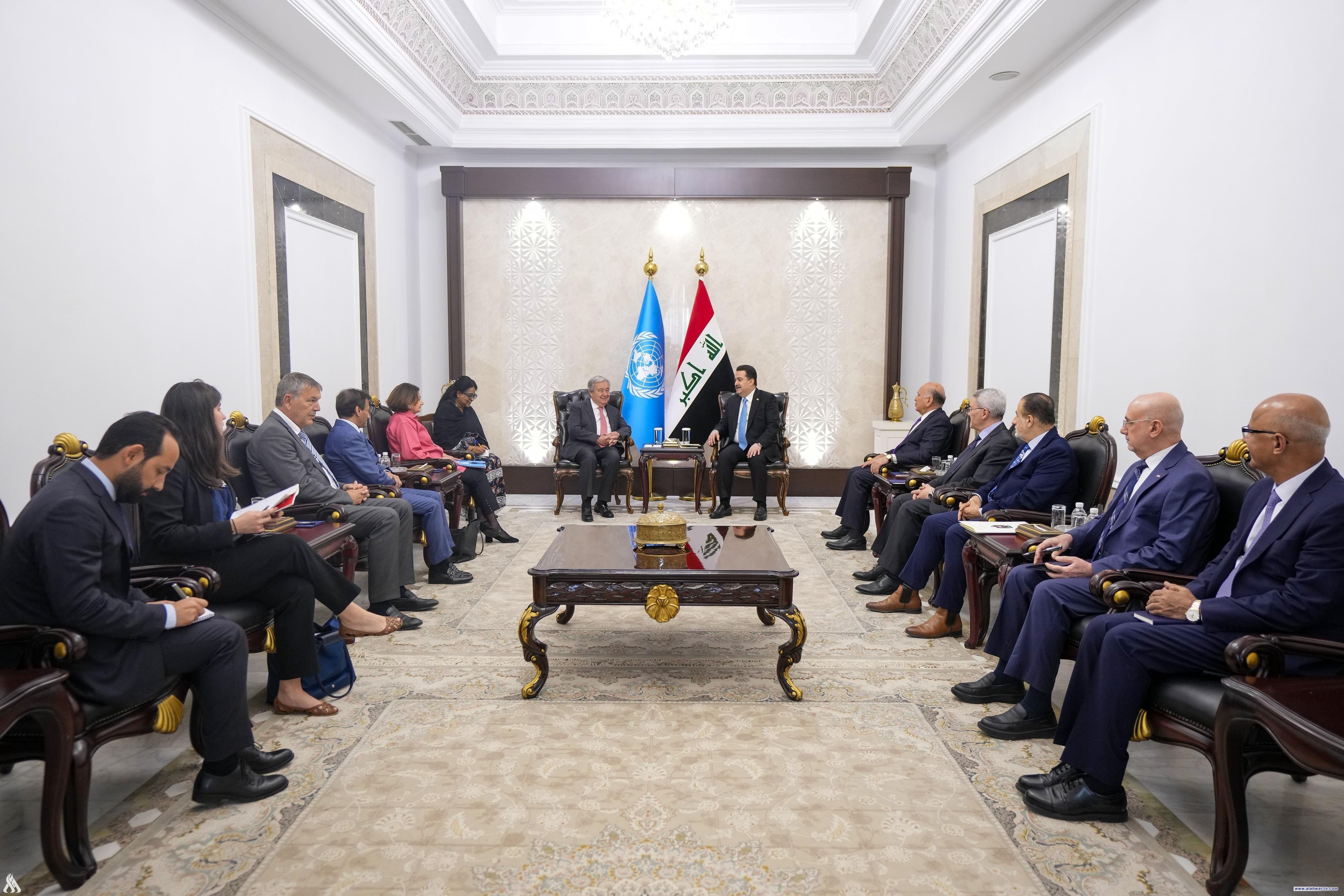 رئيس الوزراء يثمن زيارة غوتيرش إلى بغداد وحضوره القمة العربية