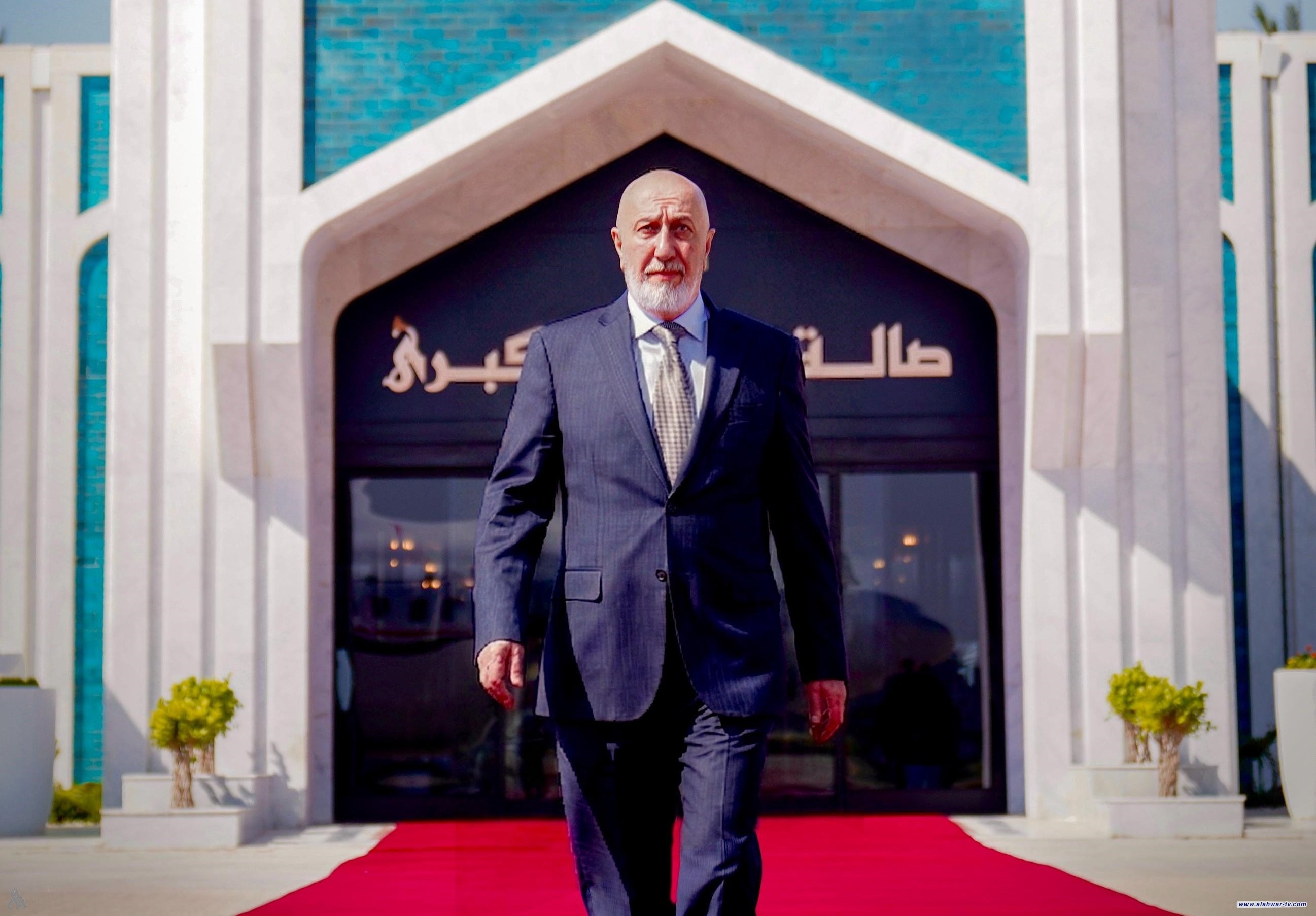 رئيس الجمهورية يتوجه إلى طهران للمشاركة في مراسم تشييع الشهيد السيد علي الخامنئي