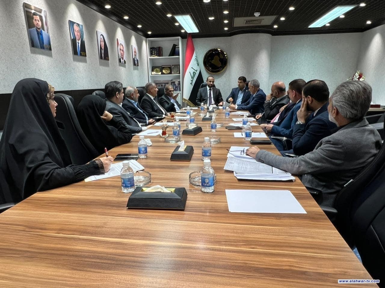 في جلسة استدعاء المحافظ نواب ذي قار يناقشون المشاريع المتلكئة وتعيينات العقود