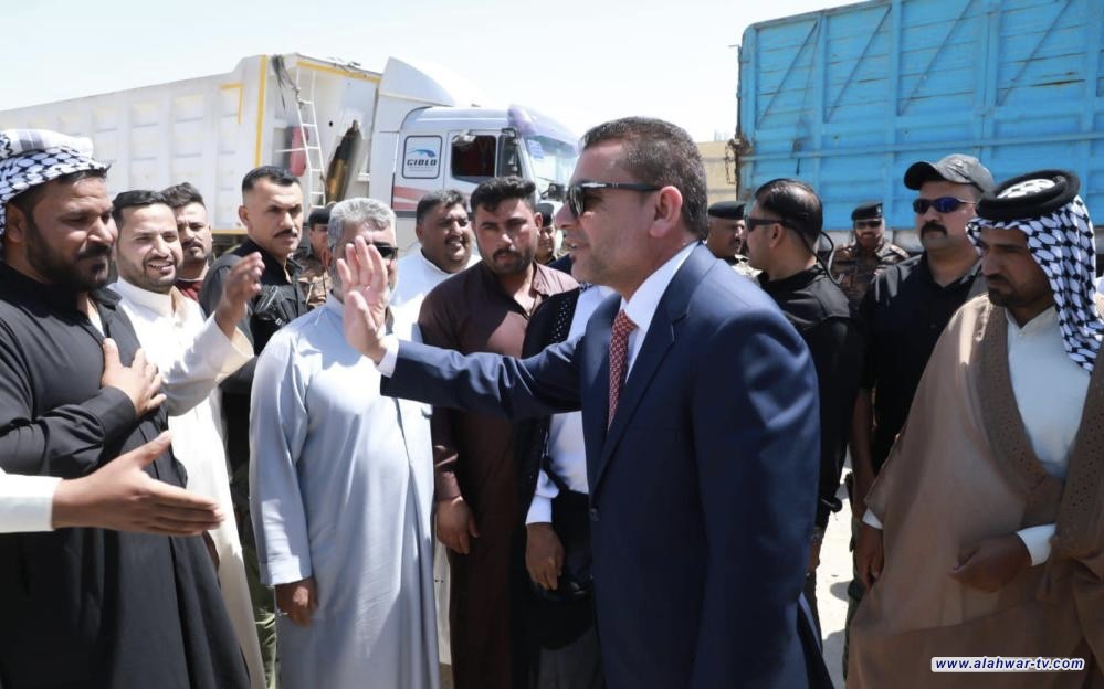 محافظ ذي قار يشرف على انطلاق تسويق الحنطة ويشدد على تجاوز الروتين