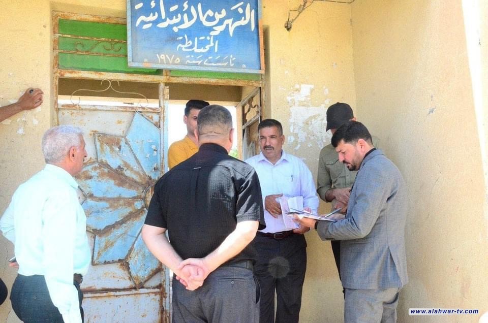 رئيس لجنة التربية والتعليم في مجلس ذي قار يتفقد عدد من المدارس في قضاء الغراف