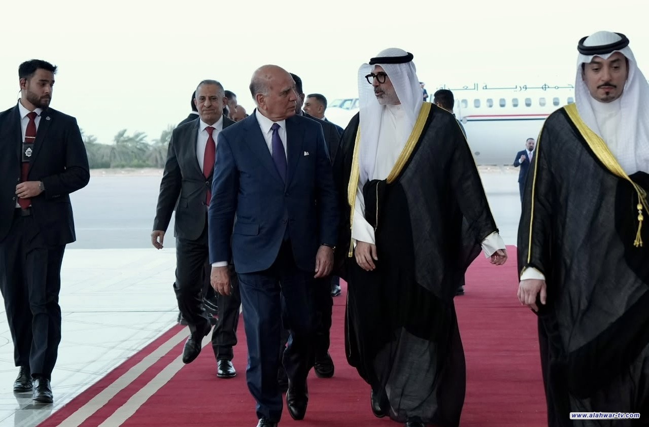 وزير الخارجية يصل إلى الكويت في زيارة رسمية