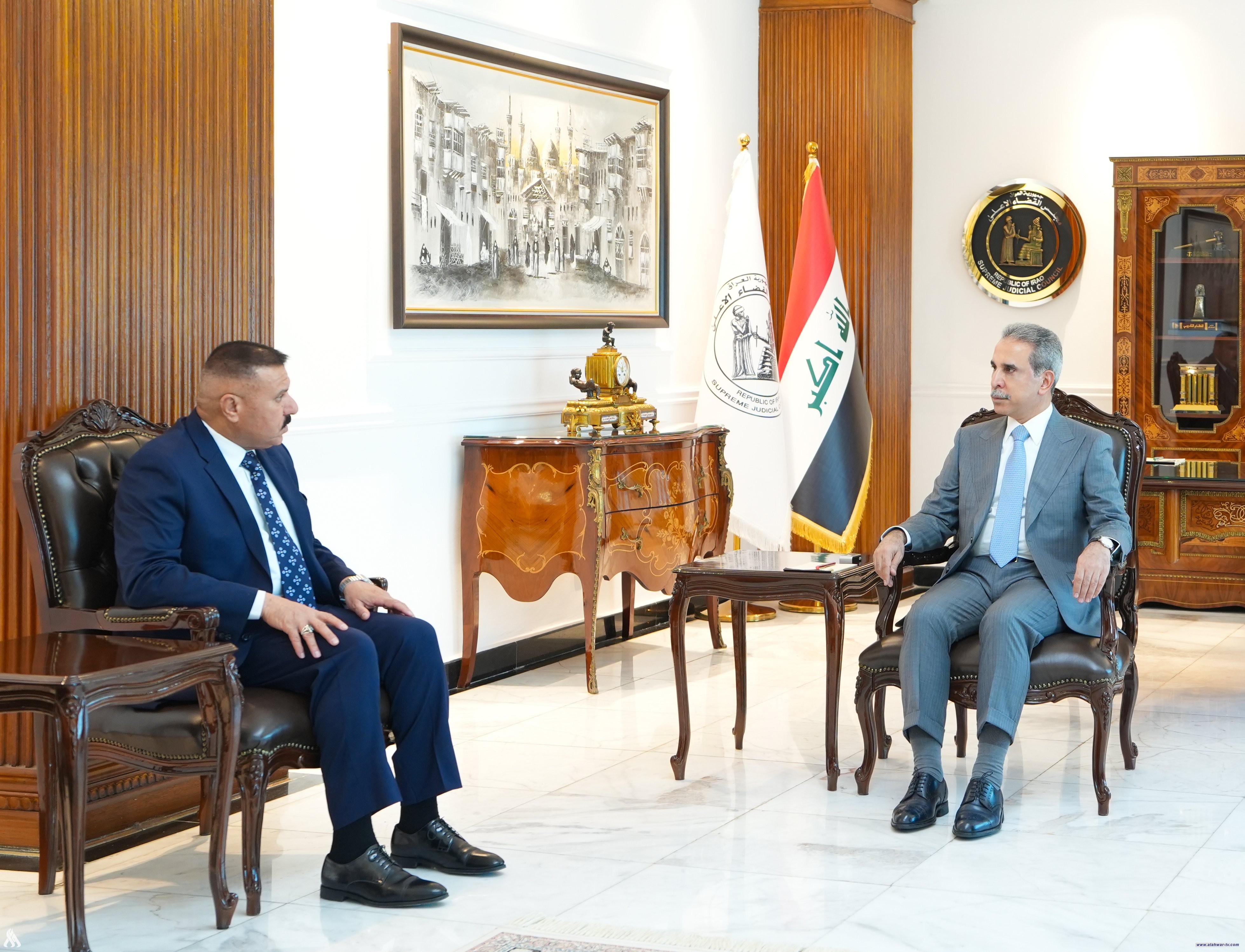 مجلس القضاء الأعلى ووزارة الداخلية يبحثان القضايا المشتركة