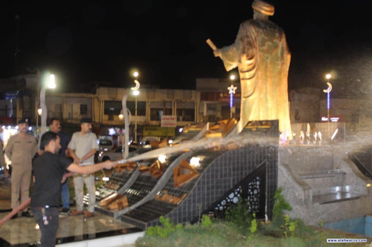 حملة تنظيف ينظمها اصحاب البسطات في شارع النيل بالتعاون مع شرطة ذي قار .