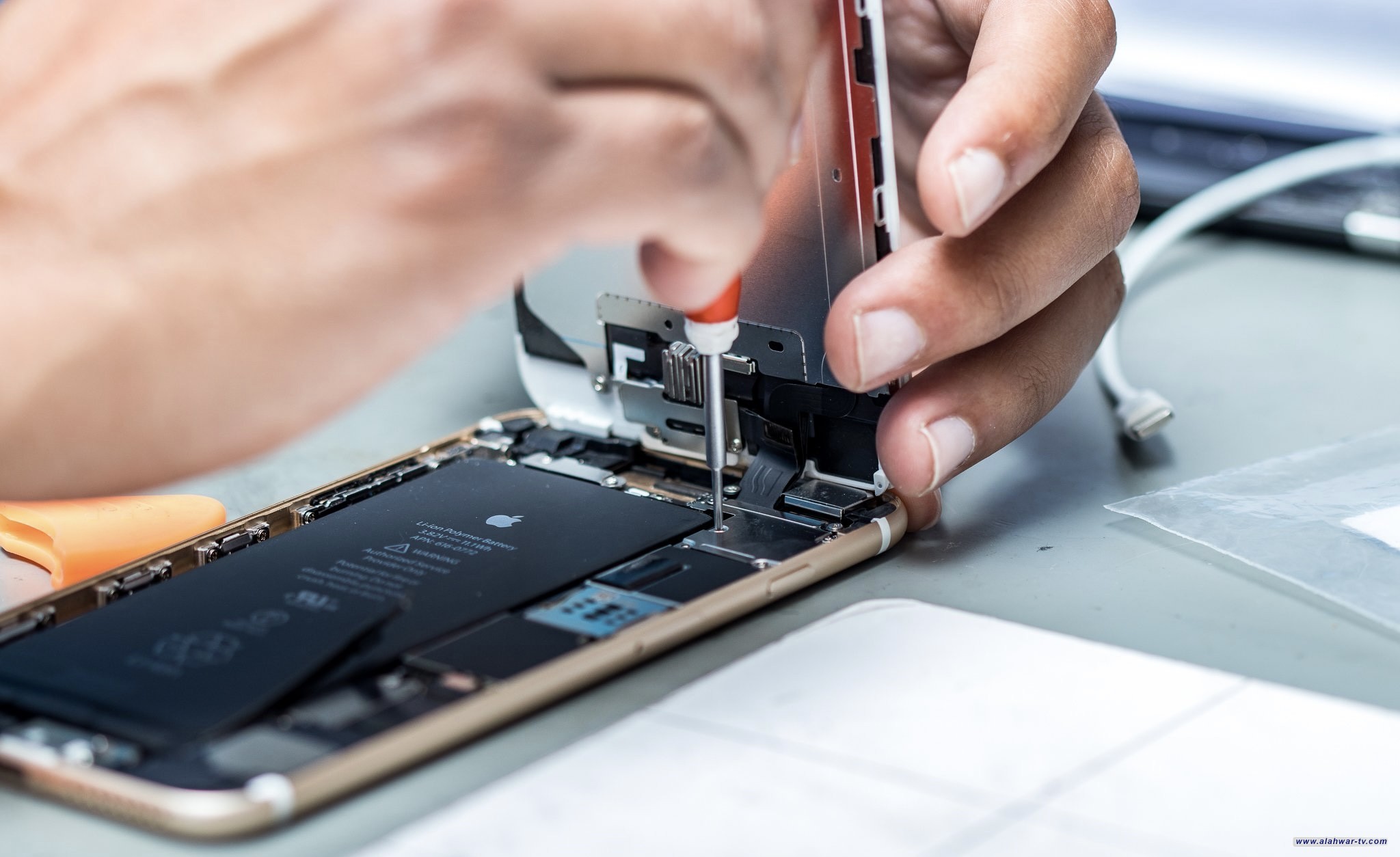 آبل" تسمح بقطع الغيار المستعملة في الصيانة: لا تشمل أجهزة الاستشعار