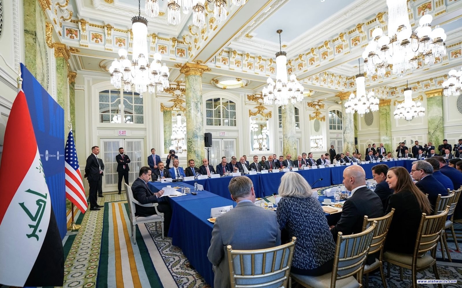 رئيس الوزراء يرعى مراسم توقيع مذكرات تفاهم مع شركات أميركية