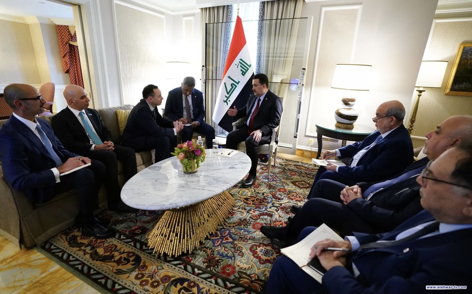 رئيس الوزراء يدعو شركة جي إي فيرنوفا إلى فتح ورش صيانة للتوربينات التوليدية داخل العراق