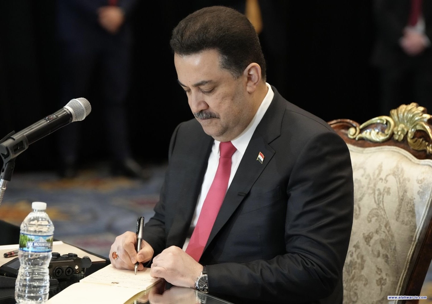 رئيس الوزراء: الإصلاح المالي والمصرفي رفع نسبة التعاقدات الممتثلة للمعايير العالمية إلى 80%