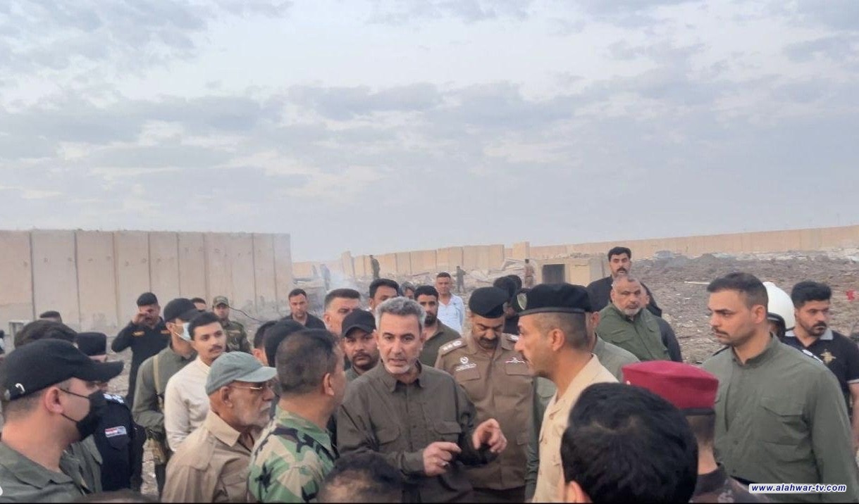 رئيس أركان هيئة الحشد الشعبي يطلع على مكان الانفجار في بابل