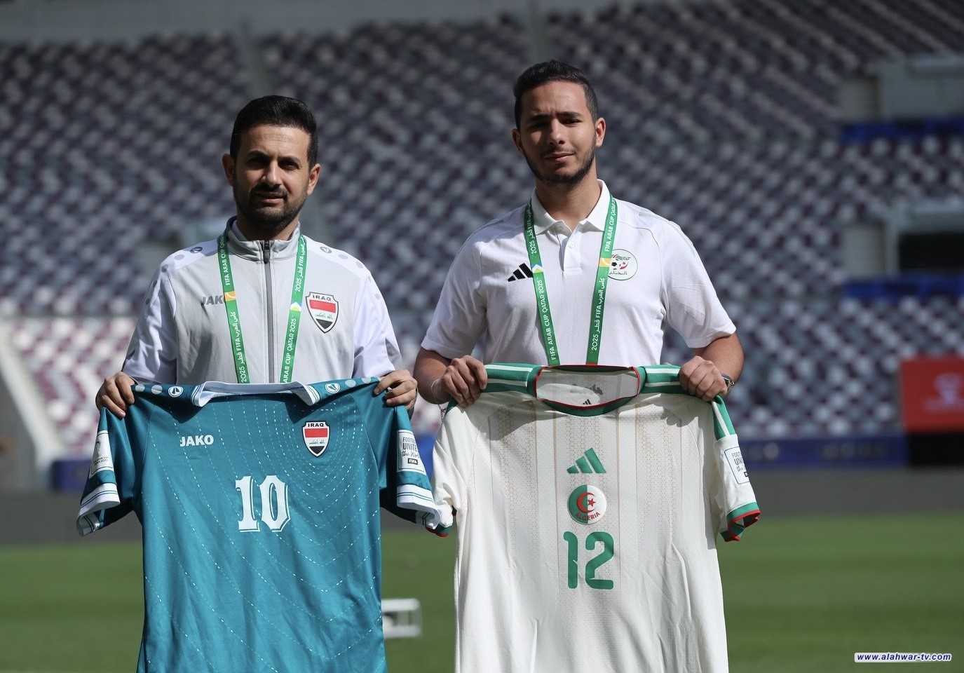 منتخبنا الوطني بالزي الأخضر أمام الجزائر غداً