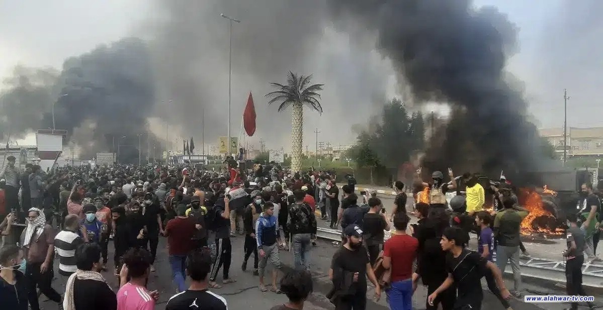 أهالي حي الفداء في الناصرية يحتجون على انقطاع الكهرباء لليوم الثاني دون استجابة