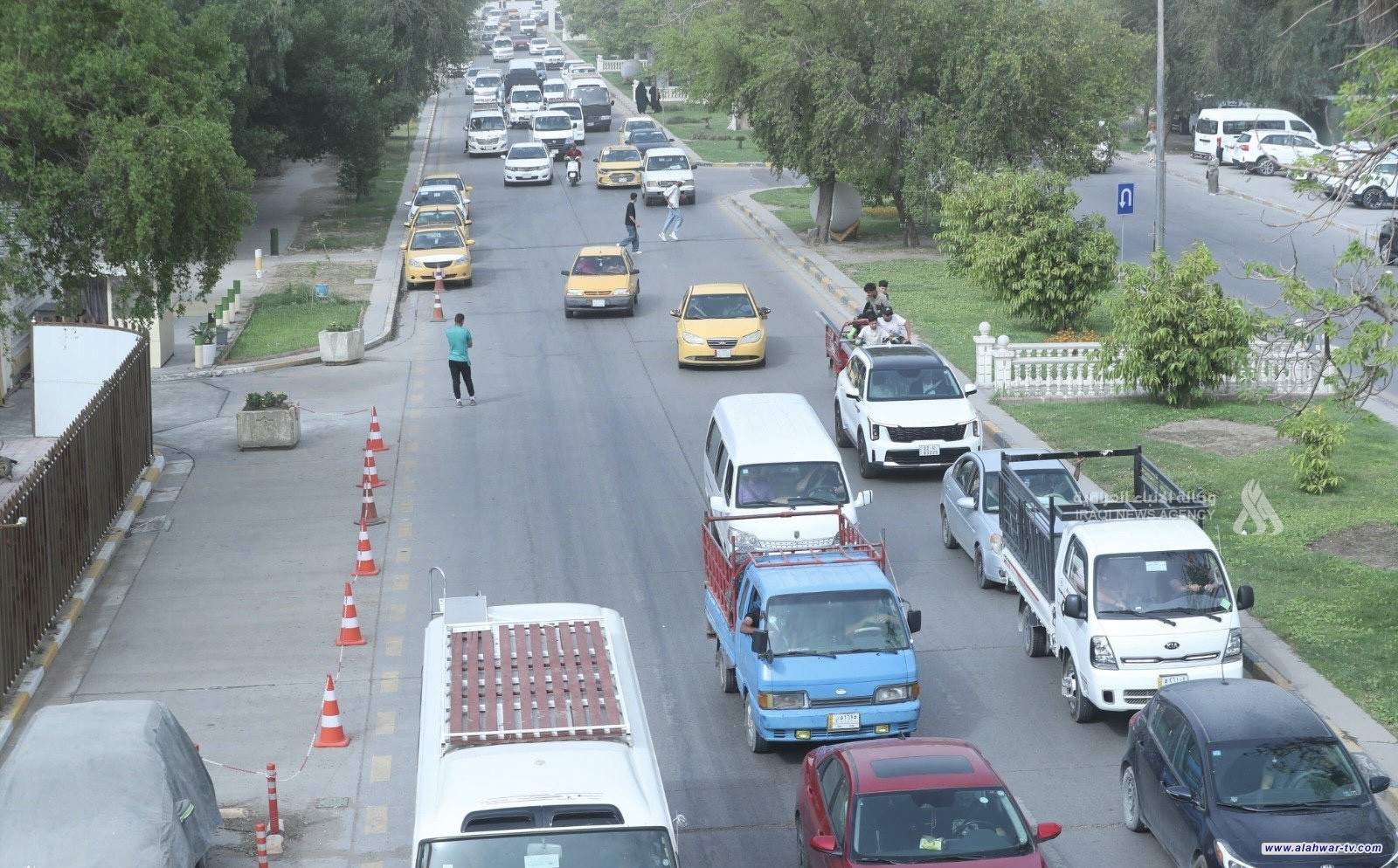 المرور تدعو أصحاب سيارات الحمل والخباطات  للحفاظ على نظافة الشوارع