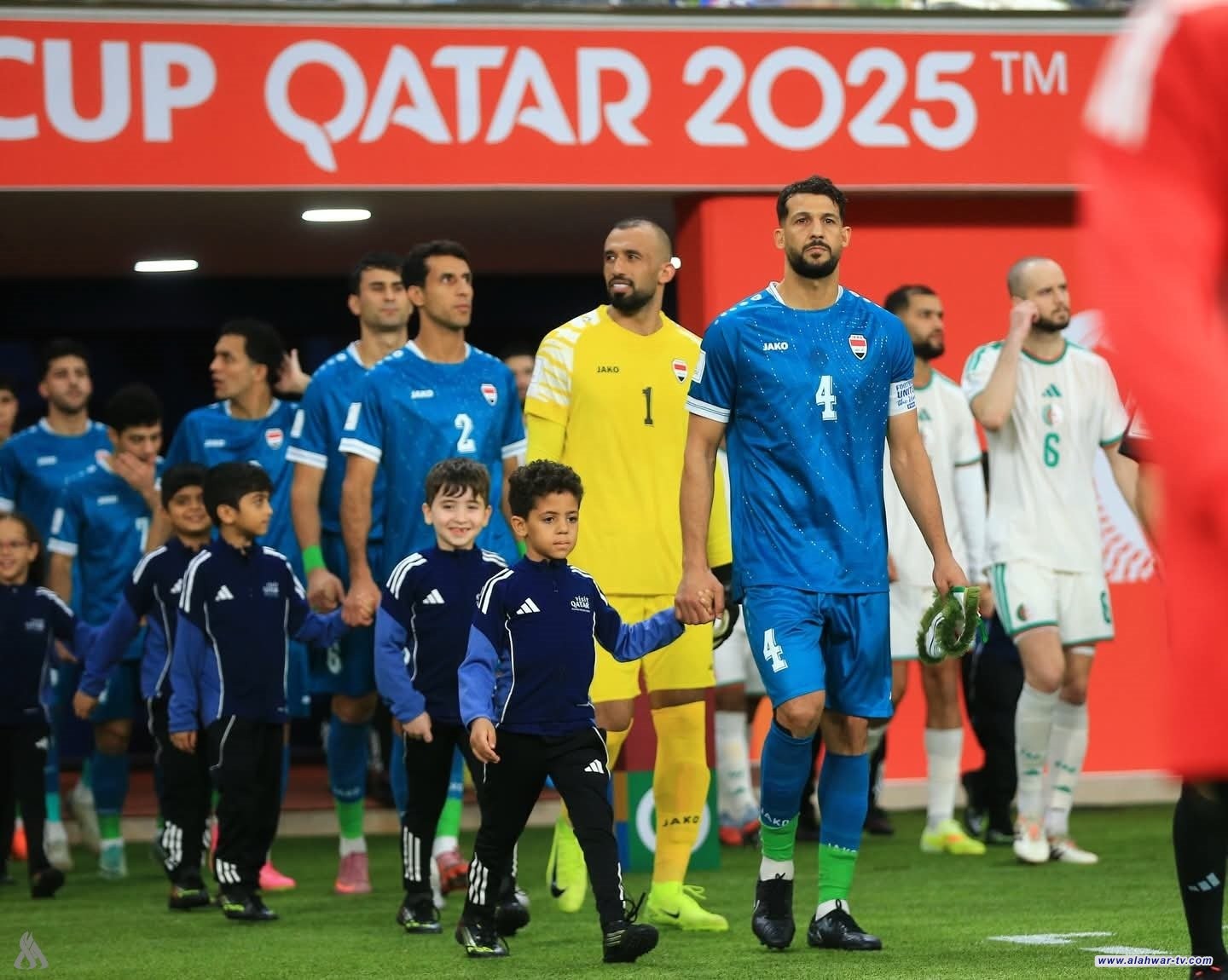 رسالة من لاعبي المنتخب إلى الجماهير: نحتاجكم في ربع النهائي