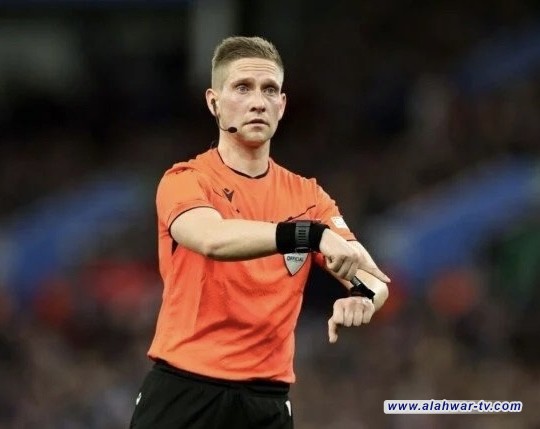 طاقم نرويجي لقيادة مباراة منتخبنا أمام الأردن في ربع نهائي كأس العرب