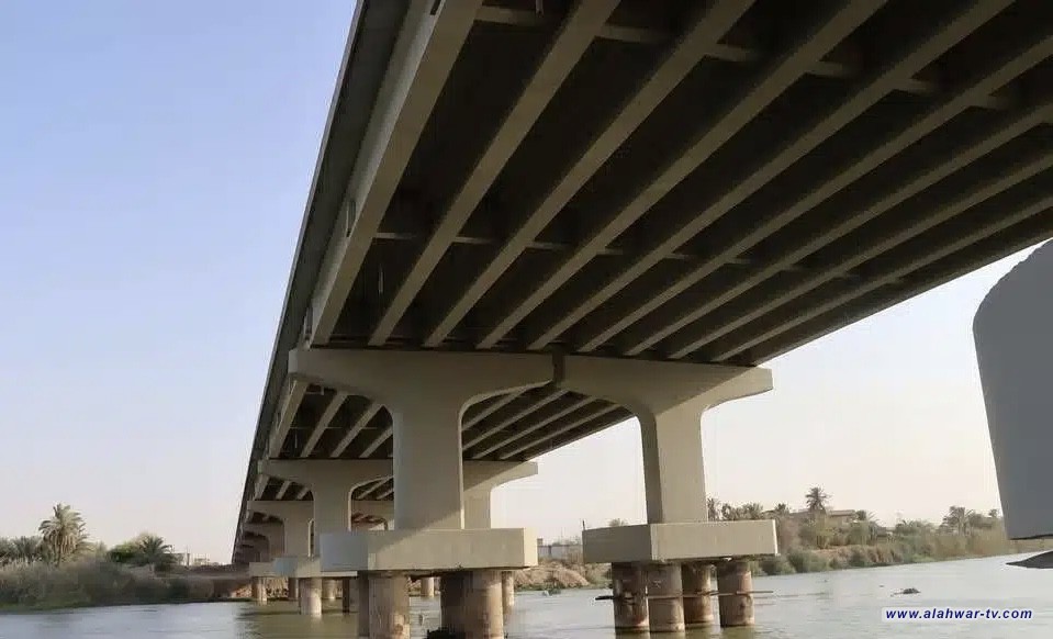 وزارة الإعمار تُسارع وتيرة أعمال مشروع جسر شمال الناصرية الكونكريتي في ذي قار