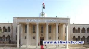 الدفاع تعلن تنفيذ مذكرة قبض بحق ناشط إعلامي نشر تدوينة أساء فيها للمؤسسة الأمنية