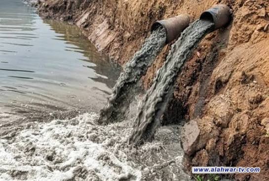 كارثة في ذي قار: مياه الصرف الصحي تصب بالنهر
